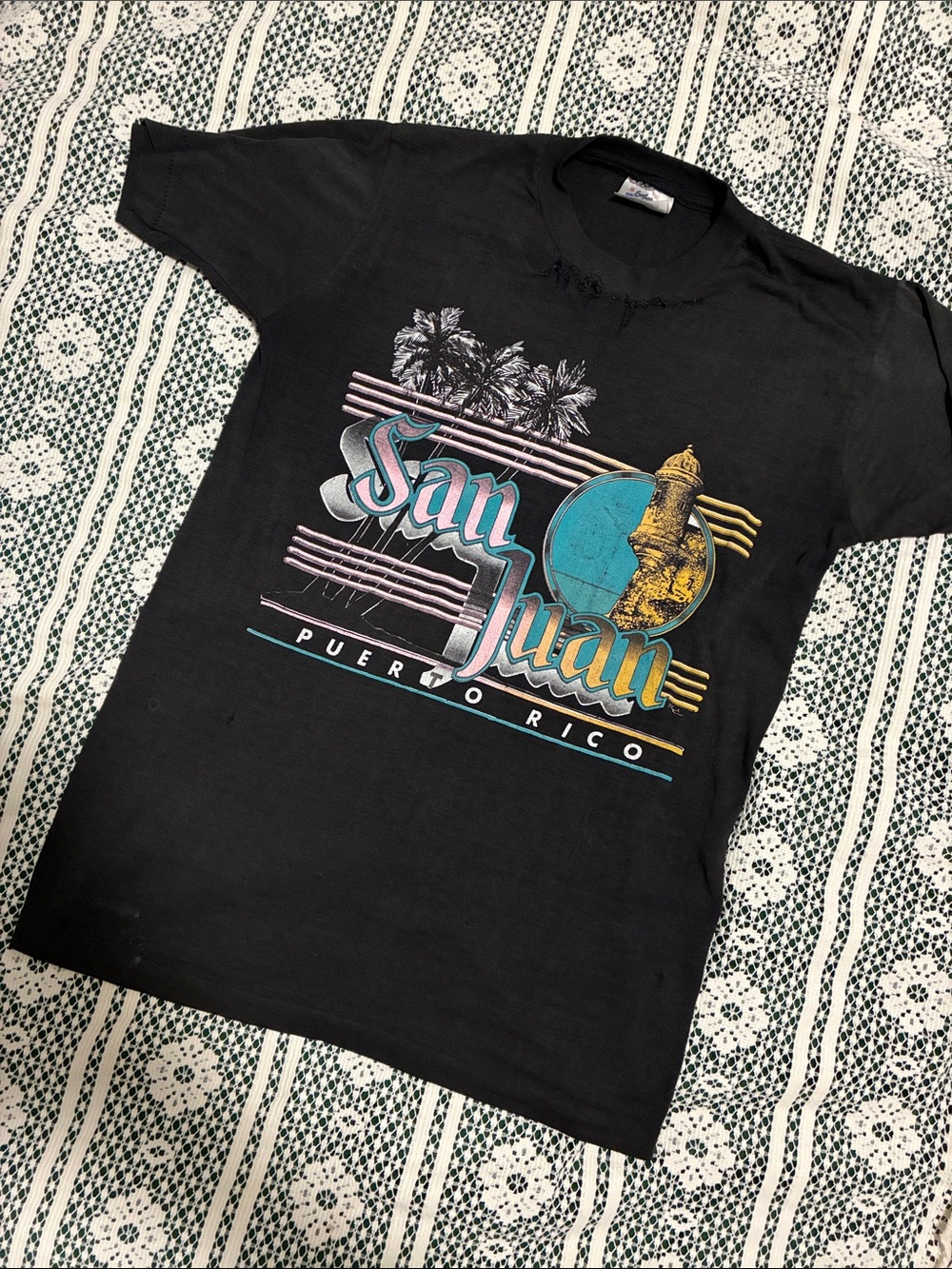 Thrashed Vintage San Juan Puerto Rico T Shirt Tee 80s 90s Vacation Souvenir